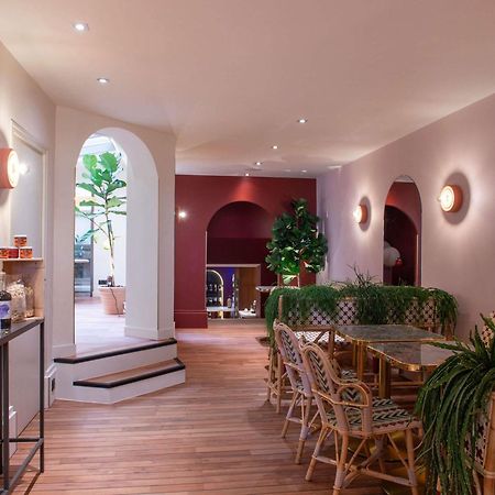Mercure Paris Pigalle Sacre Coeur Esterno foto