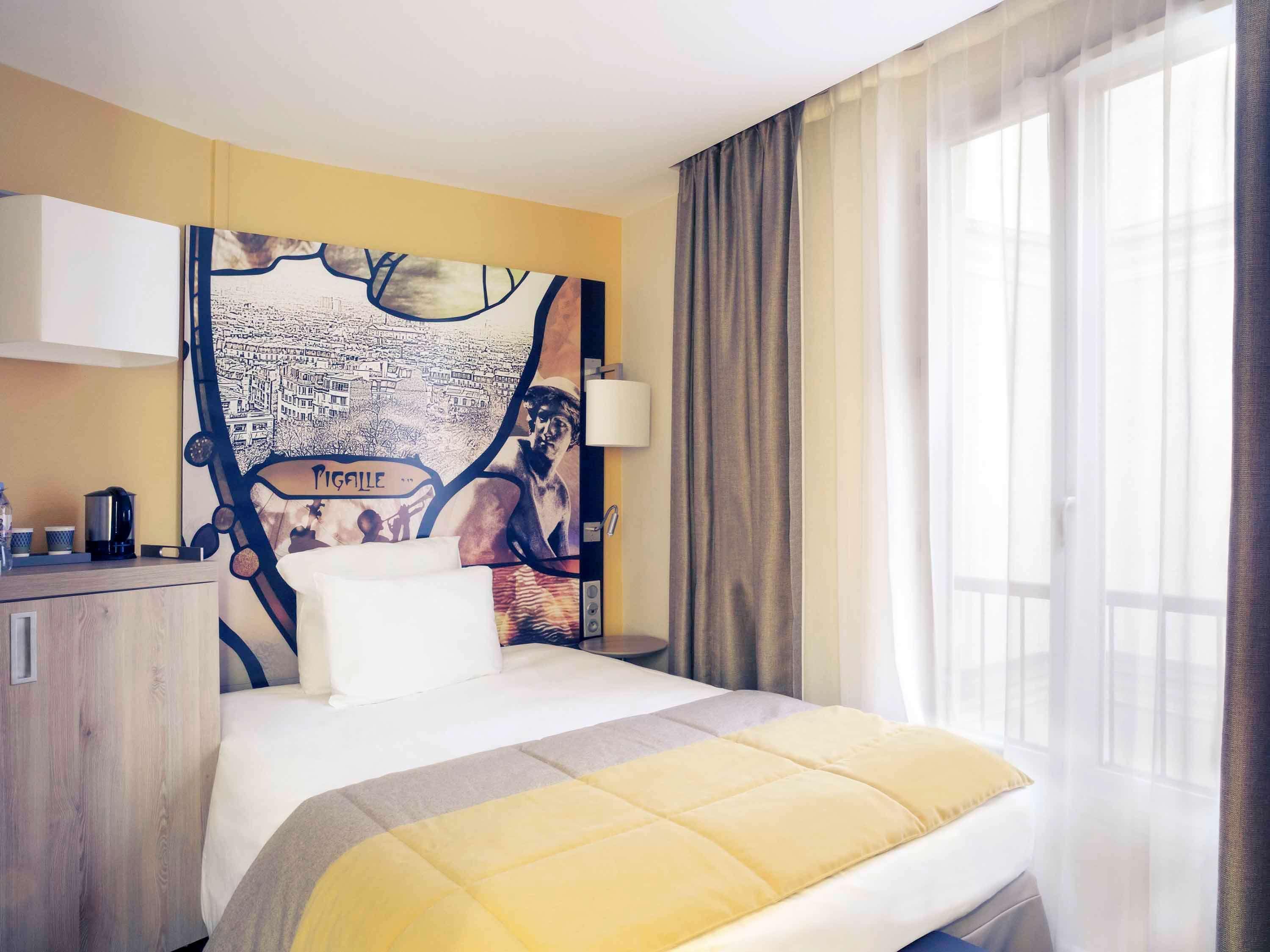 Mercure Paris Pigalle Sacre Coeur Esterno foto