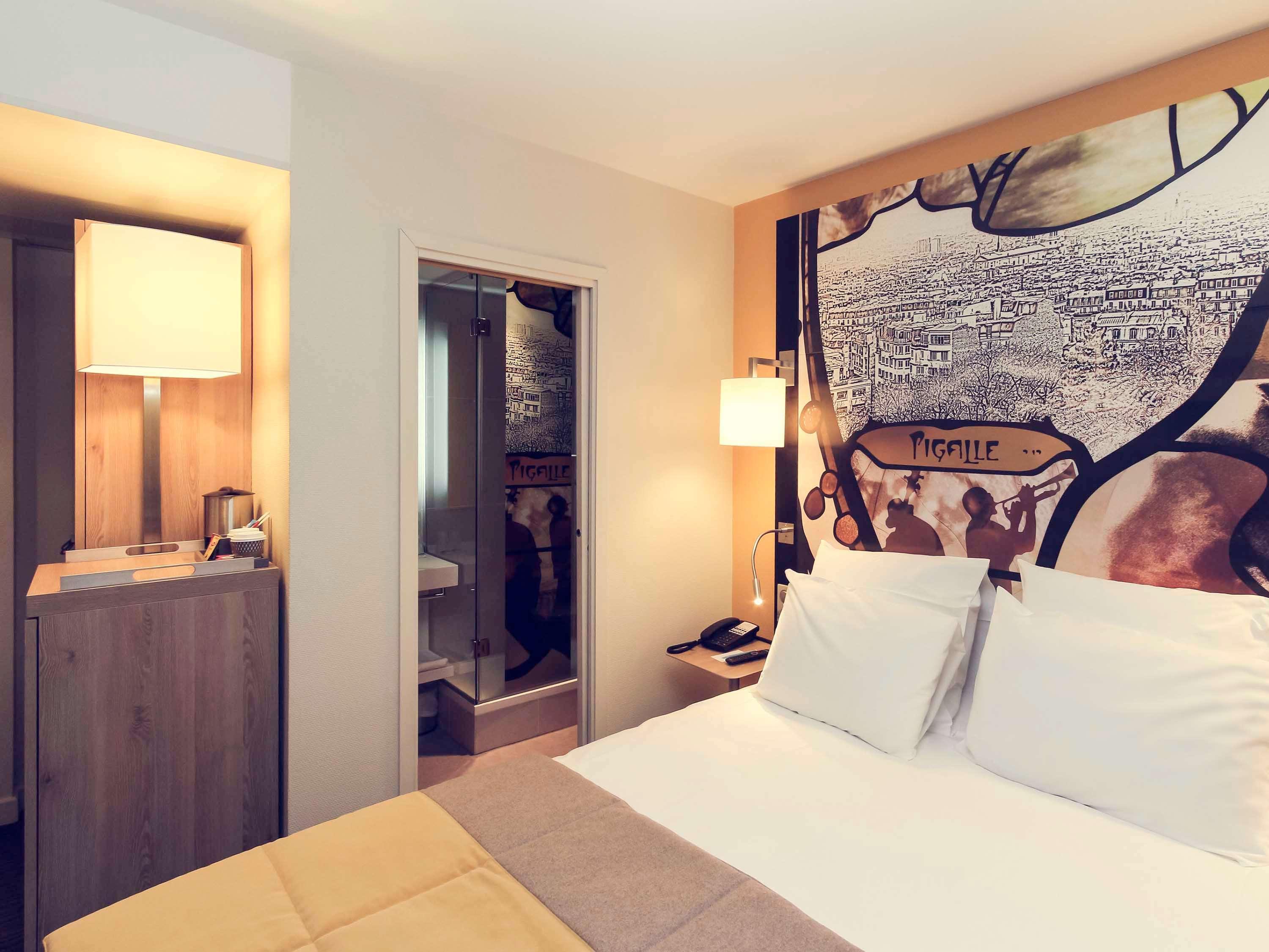 Mercure Paris Pigalle Sacre Coeur Esterno foto