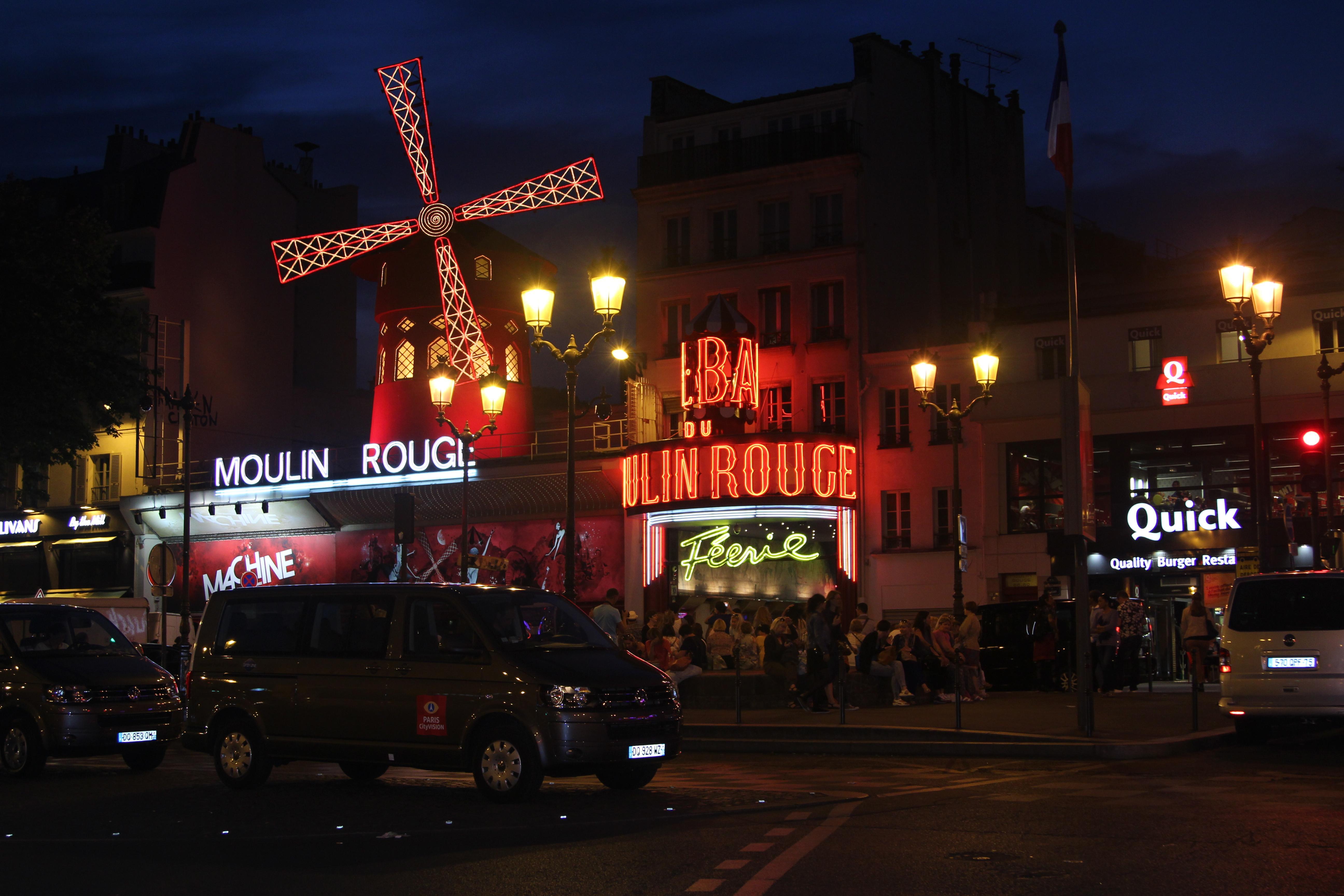 Mercure Paris Pigalle Sacre Coeur Esterno foto