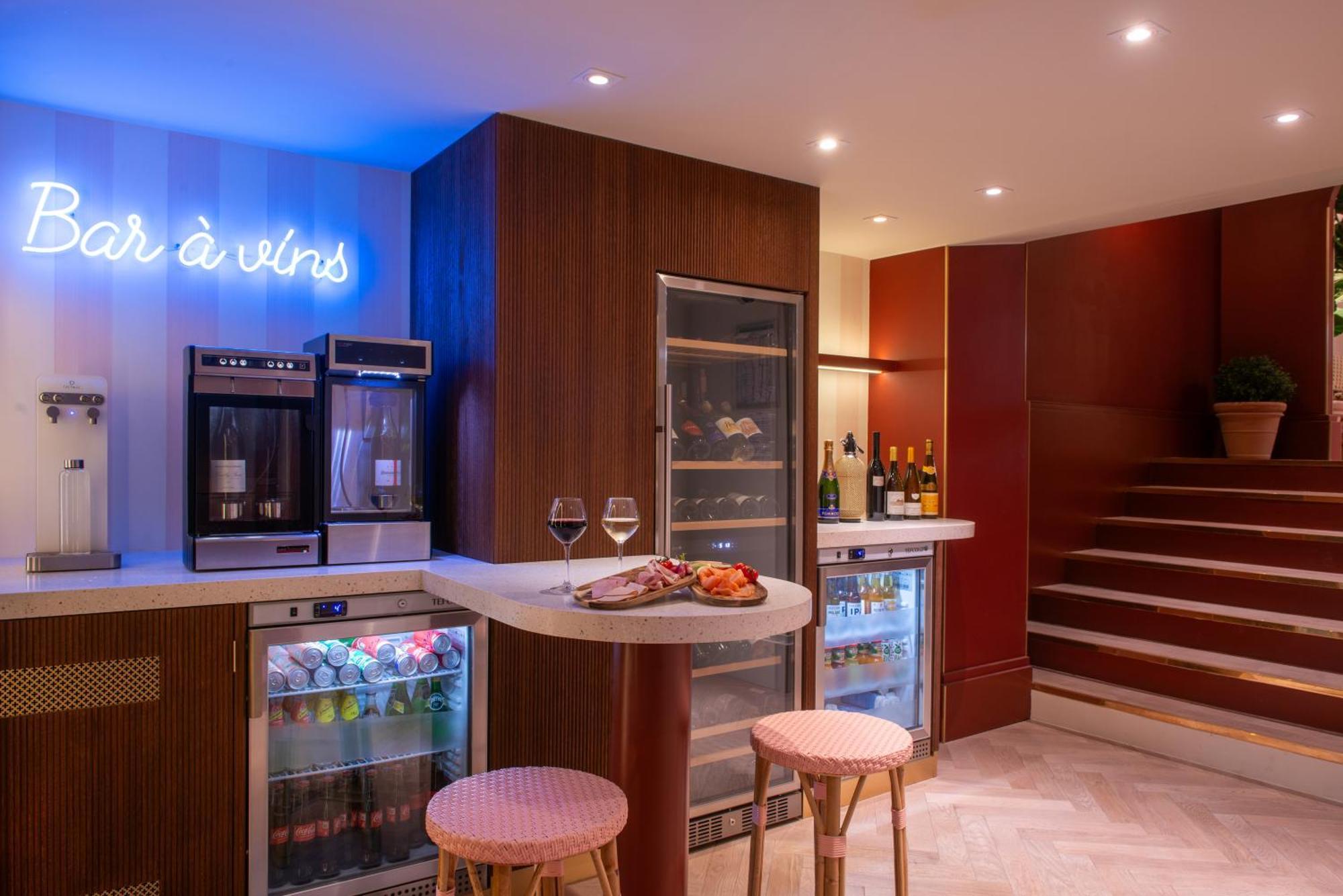 Mercure Paris Pigalle Sacre Coeur Esterno foto