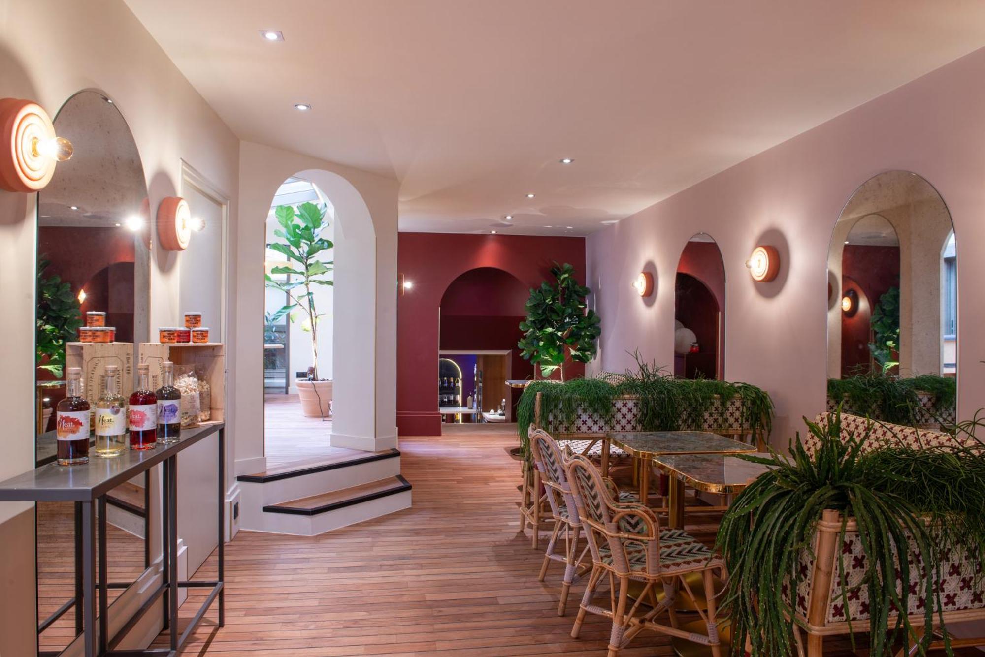 Mercure Paris Pigalle Sacre Coeur Esterno foto