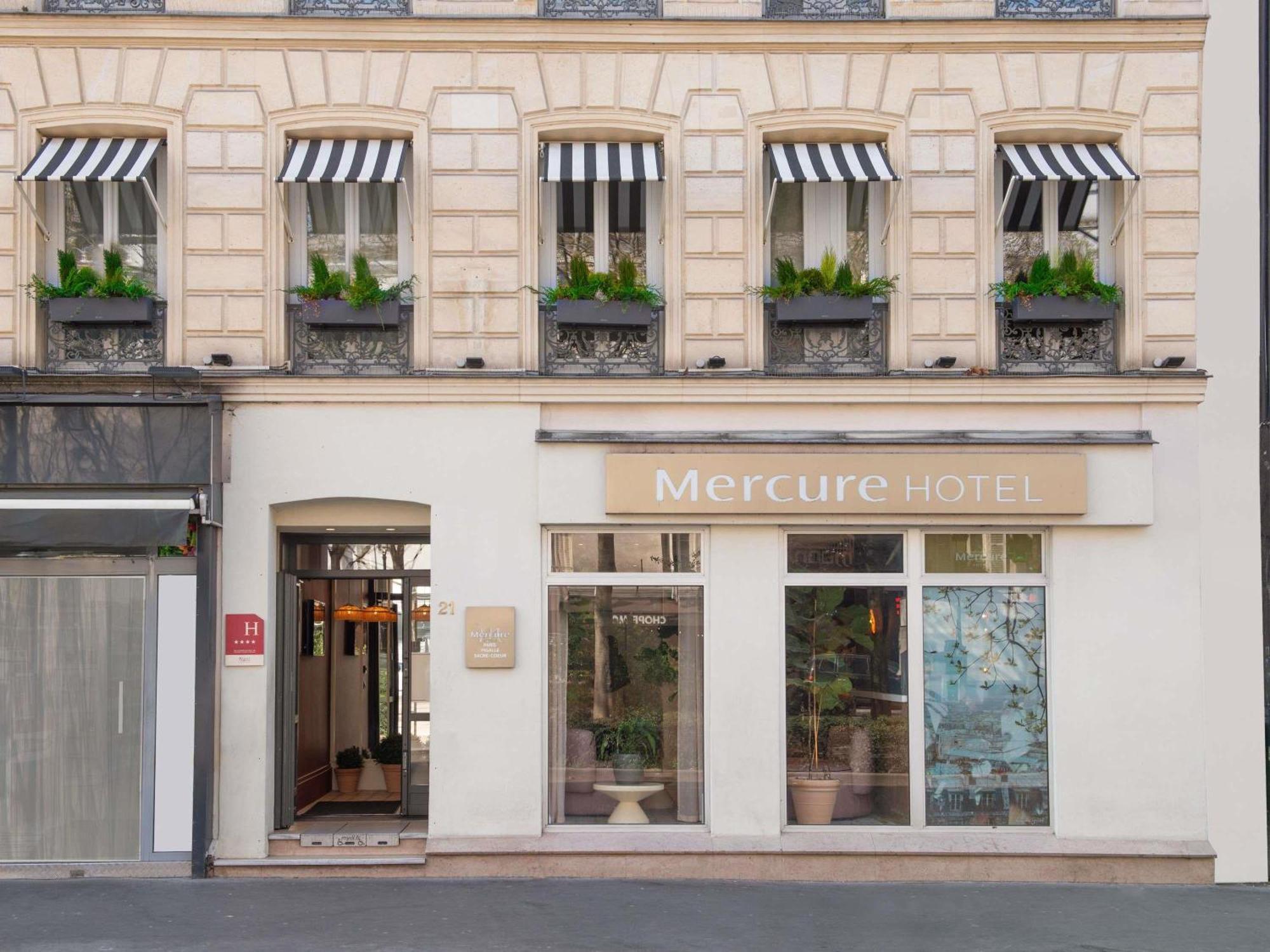 Mercure Paris Pigalle Sacre Coeur Esterno foto