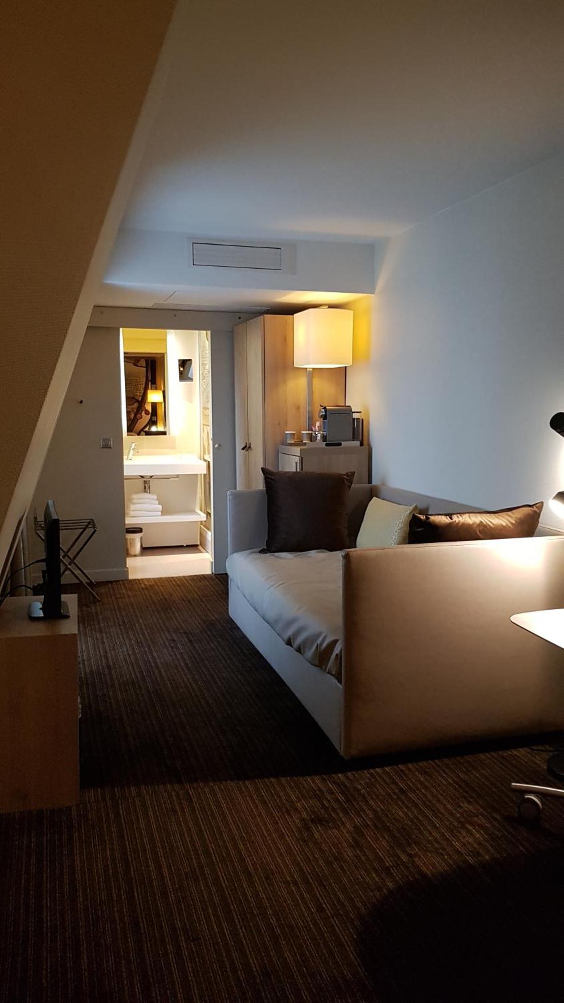 Mercure Paris Pigalle Sacre Coeur Esterno foto
